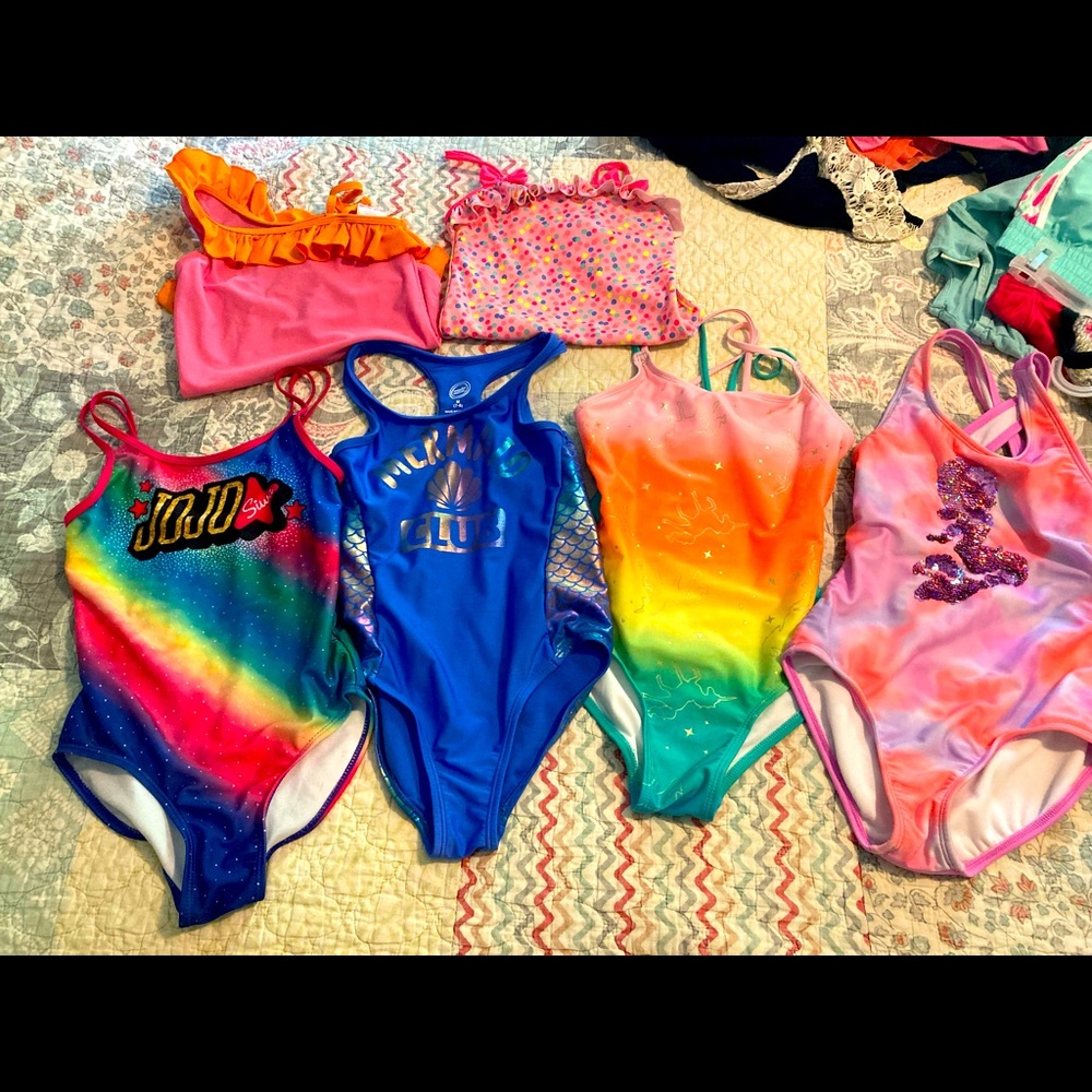 Girls One Piece Swim Suit Bundle Size M (7/8)